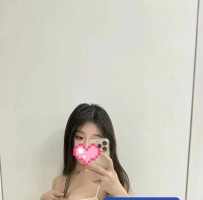 瑩瑩166 / 48 / D / 25歲 #台中6000  粉乳玉肌細滑Q彈，勾人的水蛇腰加上火辣身材動人