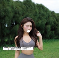 菲菲｜166cm / 48kg / E奶 / 24歲  健身房的人氣瑜伽兼有氧教練，穿緊身瑜伽褲時翹臀