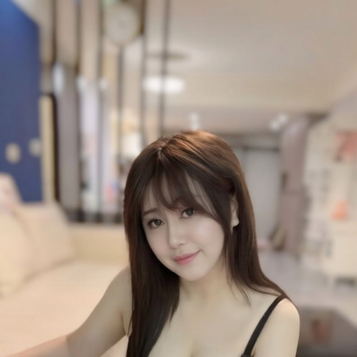 身材比例超讚 個性大方又隨和 配合高 姿勢想怎麼玩就怎麼陪你玩