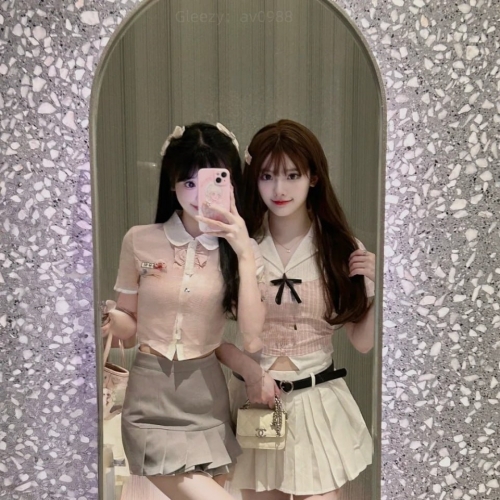 #粉嫩噴水小鮑魚! #纖瘦身材臉蛋優! 淫蕩指數頗高，可玩69、舔鮑、摳穴穴、