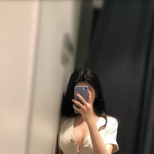 曼兒   162cm 48kg   Dcup  31歲 服